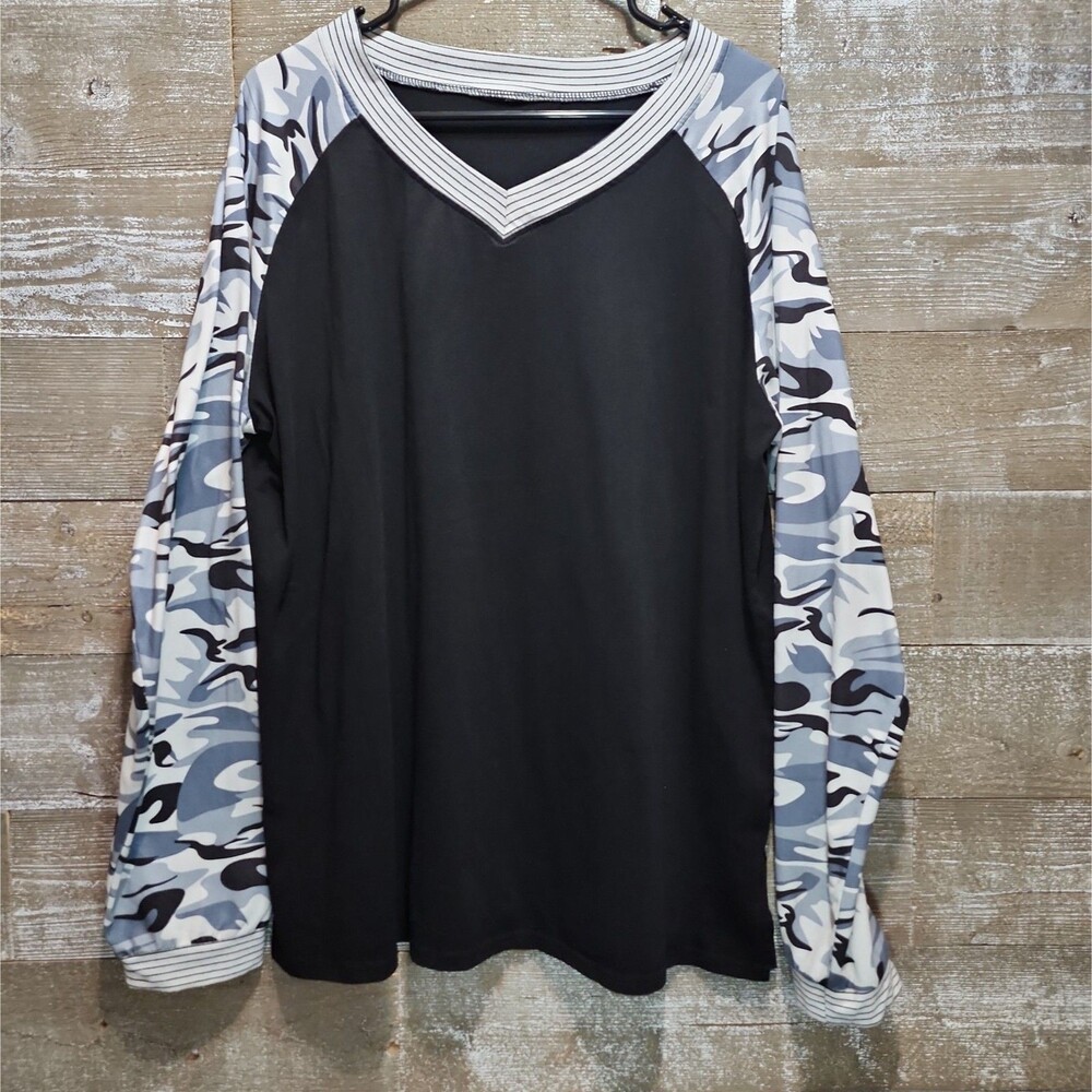 Women's Camo Long Sleeve T-Shirt 2XL Black Grey Camouflage V-Neck Top